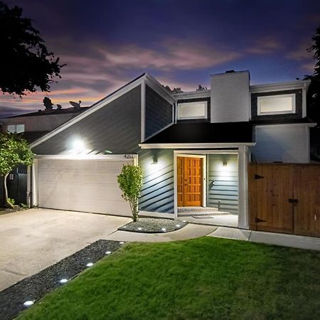Open Airy Custom Designed Home - 2Kings - Sleeps 14 Houston Extérieur photo
