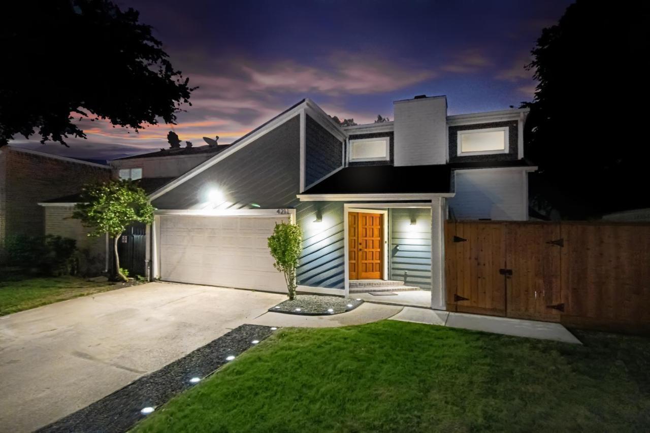 Open Airy Custom Designed Home - 2Kings - Sleeps 14 Houston Extérieur photo