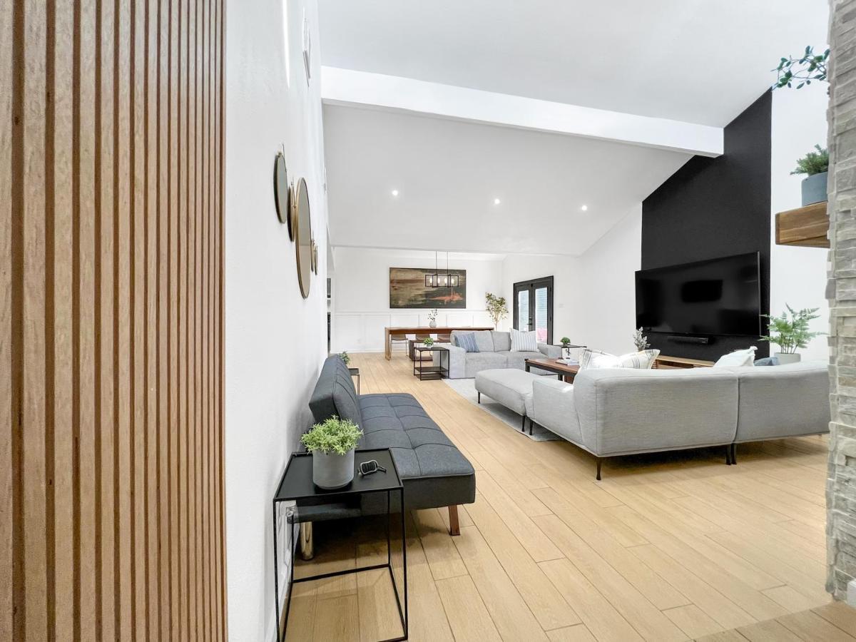 Open Airy Custom Designed Home - 2Kings - Sleeps 14 Houston Extérieur photo