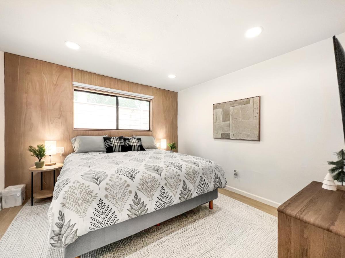 Open Airy Custom Designed Home - 2Kings - Sleeps 14 Houston Extérieur photo