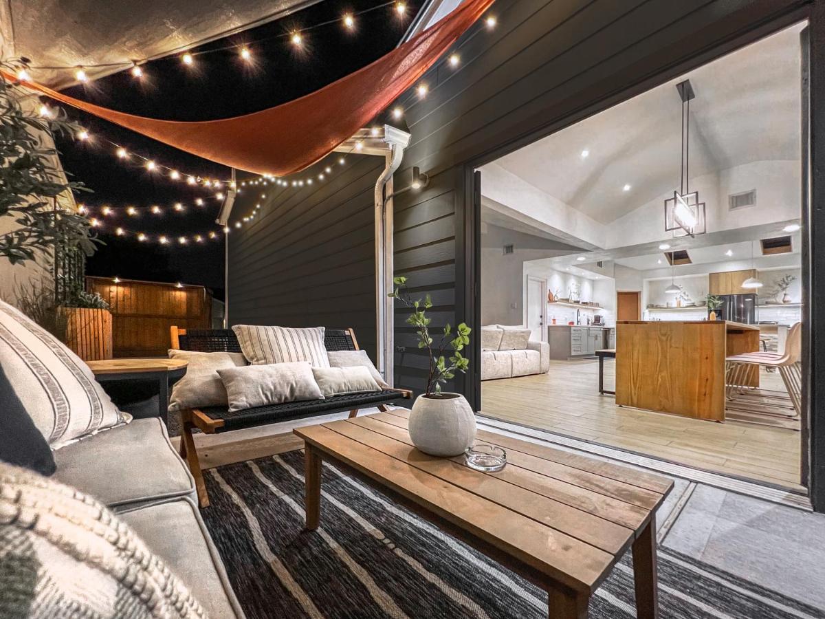 Open Airy Custom Designed Home - 2Kings - Sleeps 14 Houston Extérieur photo